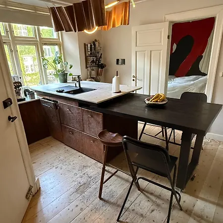 Indre Taet Ved Hovedbanegarden. *